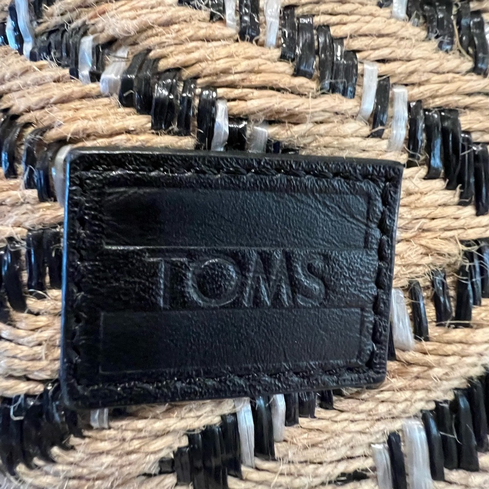 TOMS Chevron Woven Straw Large Tote Bag - Picture 4 of 11